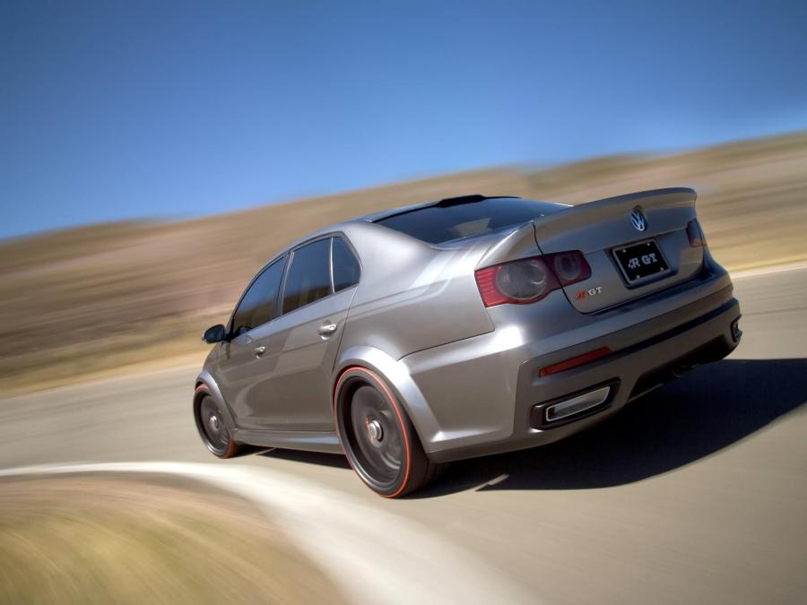  Volkswagen Jetta R GT Concept 2005 года  (фото 10 из 13)